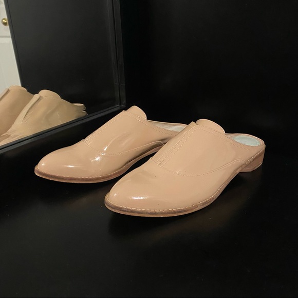 Tan Mules - Picture 3 of 15